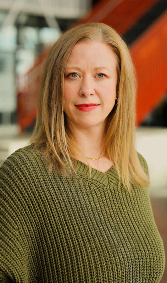 Headshot of therapist.